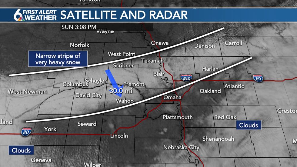 Narrow band of heavy snow