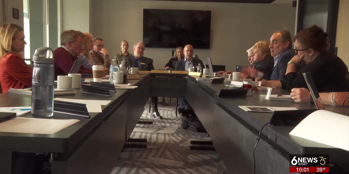 Healthcare workers decide plan on mental health strategy during Omaha meeting Healthcare workers decide plan on mental health strategy during Omaha meeting